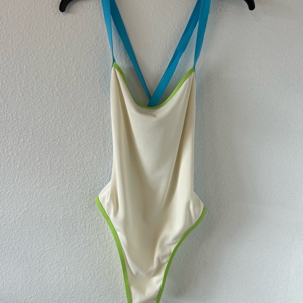 L*Space Baewatch One Piece Swimsuit Size L - Picture 4 of 6